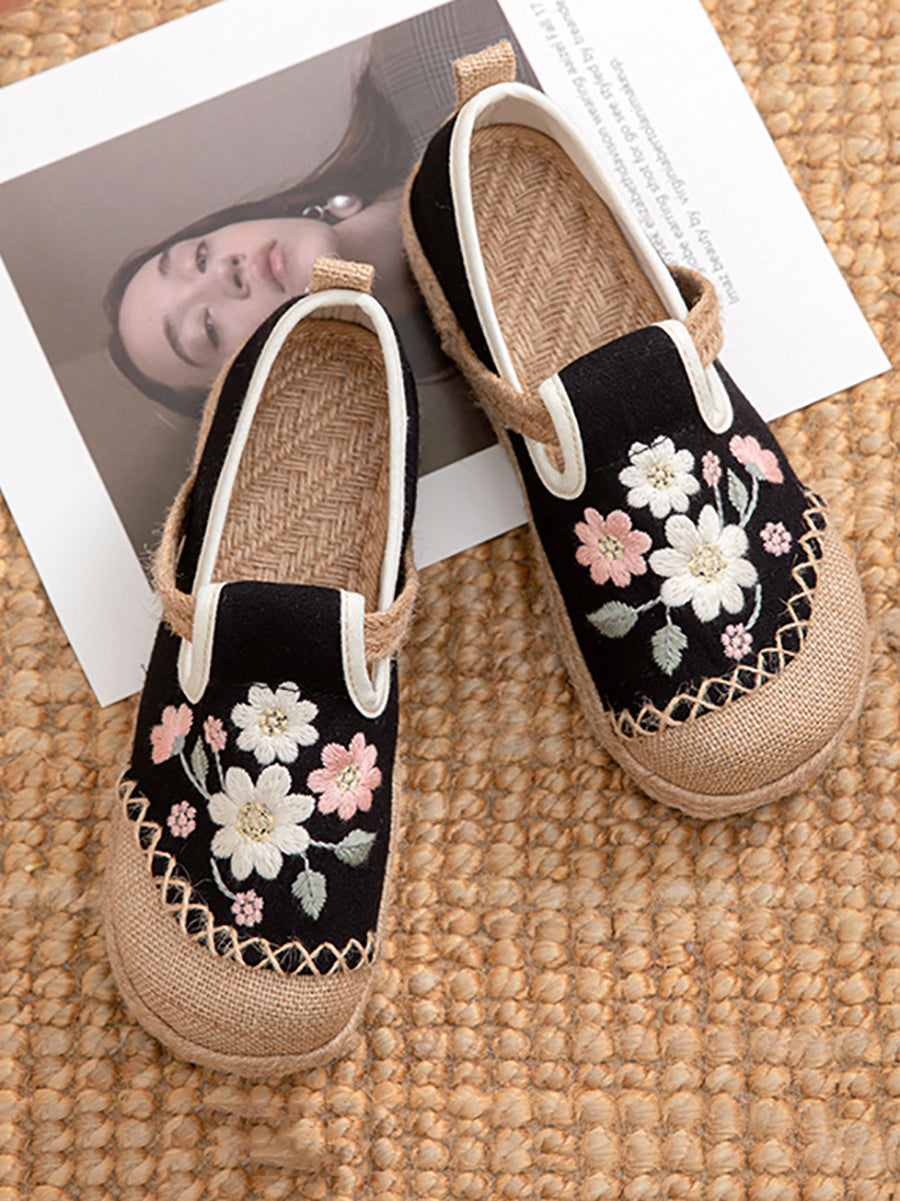 Women Ethnic Flower Embroidery Linen Flat Shoes