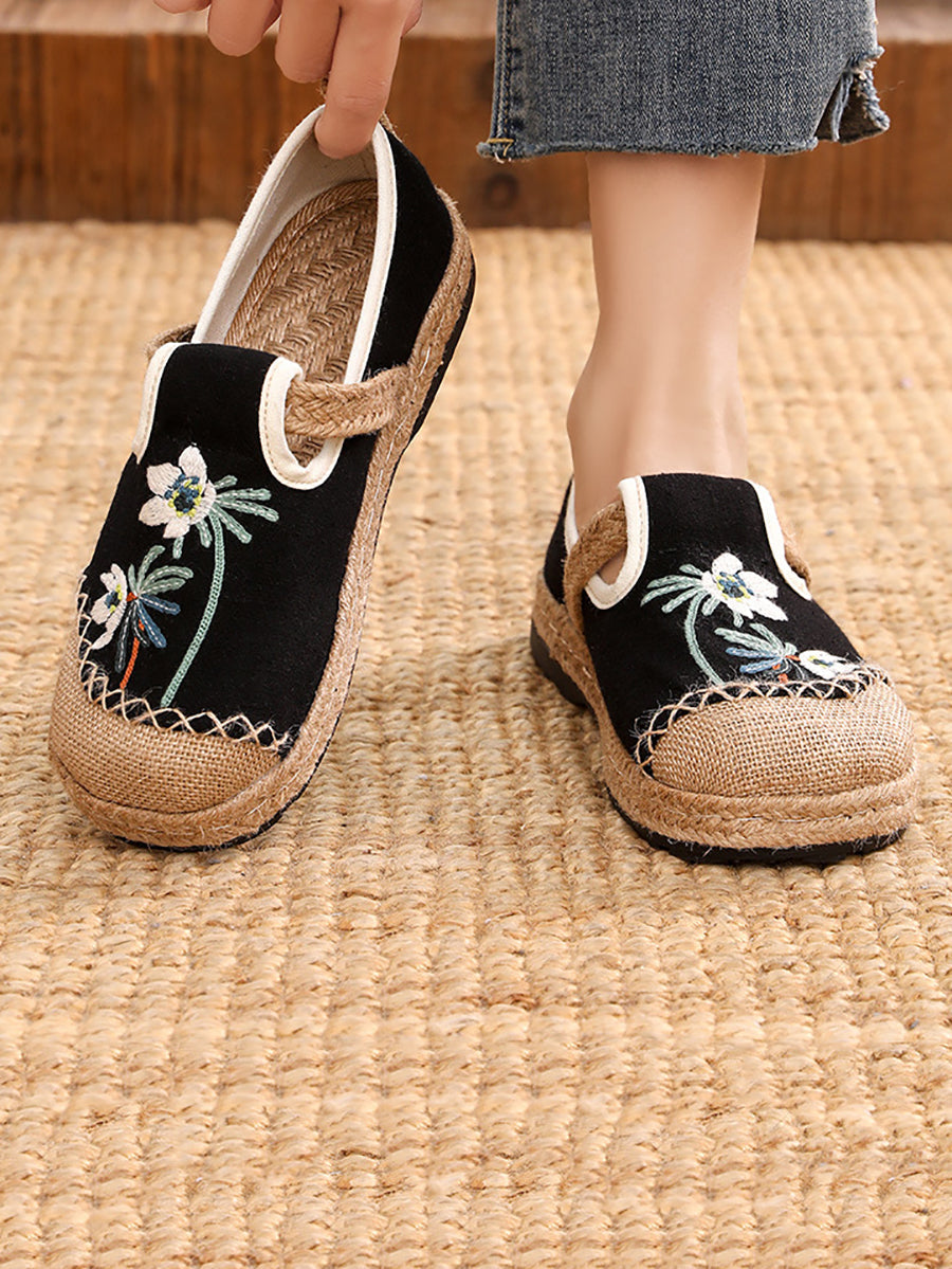 Women Ethnic Flower Embroidery Cotton Linen Shoes