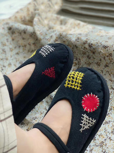 Women Vintage Casual Cloth Embroidery Flat Shoes