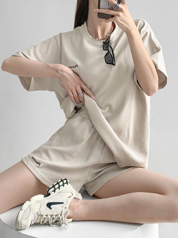Short Sleeves Split-Joint Round-Neck T-Shirt + Elasticity Waist Shorts Two Pieces Set