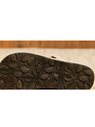 Women Ethnic Triangle Embroidery Canvas Shoes