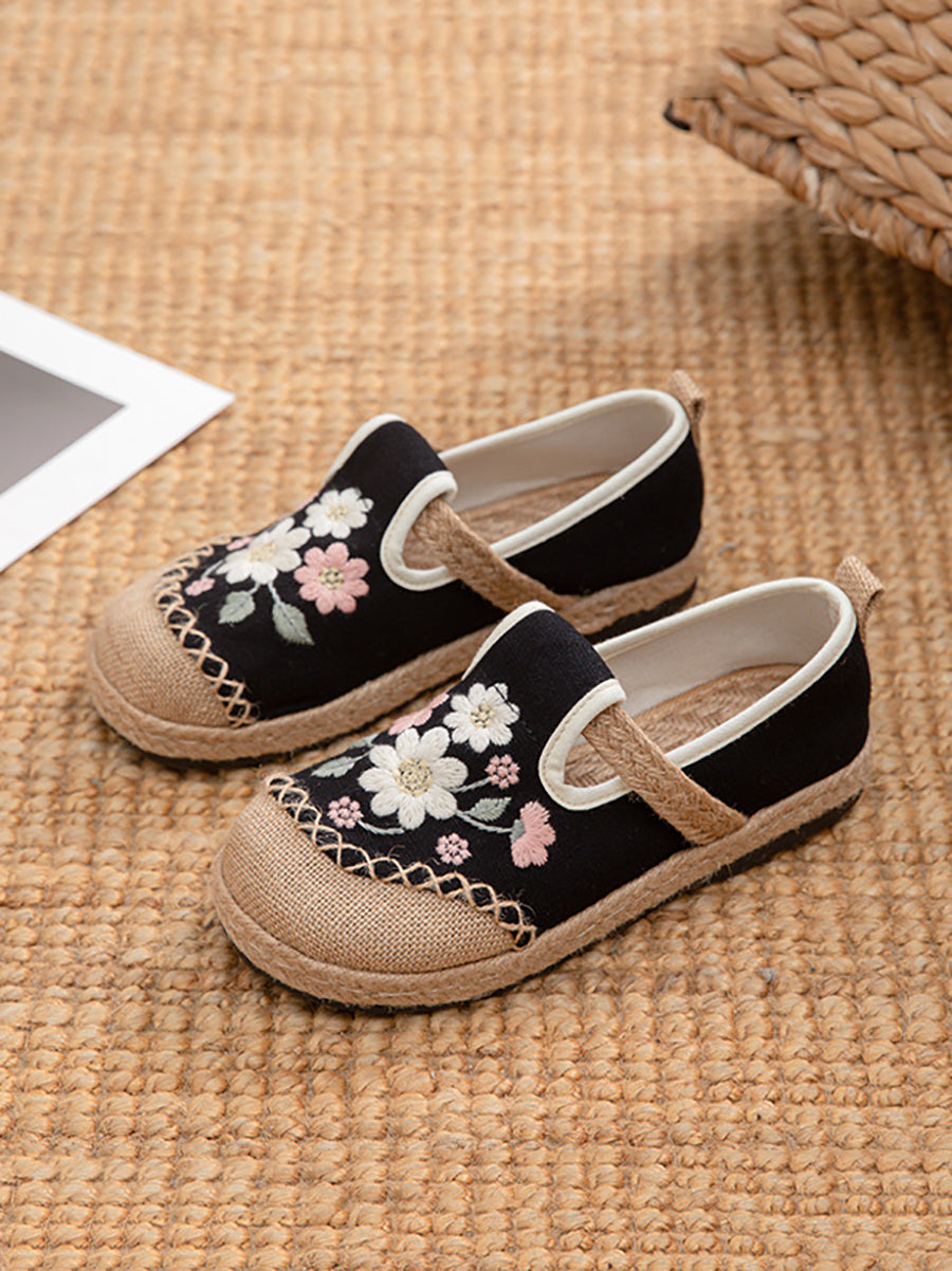 Women Ethnic Flower Embroidery Linen Flat Shoes