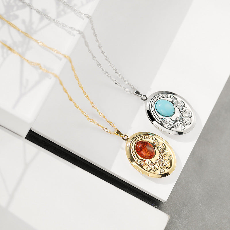 Retro Oval 18K Gold Plated White Gold Plated Turquoise Agate Alloy  Locket Necklace