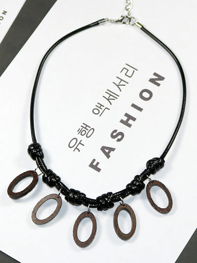 Women Artsy Wooden Straw Geometric Pendent Necklace