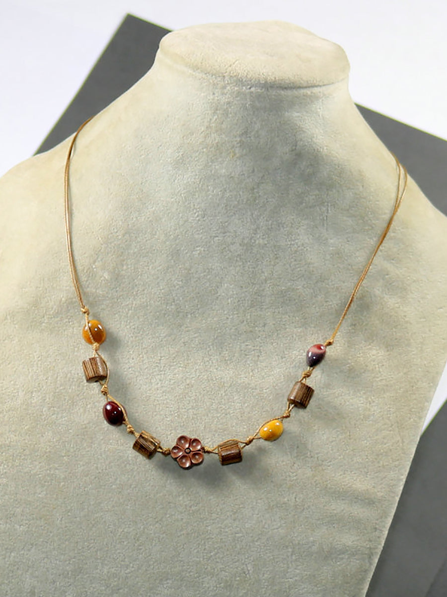 Women Artsy Wooden Straw Geometric Pendent Necklace