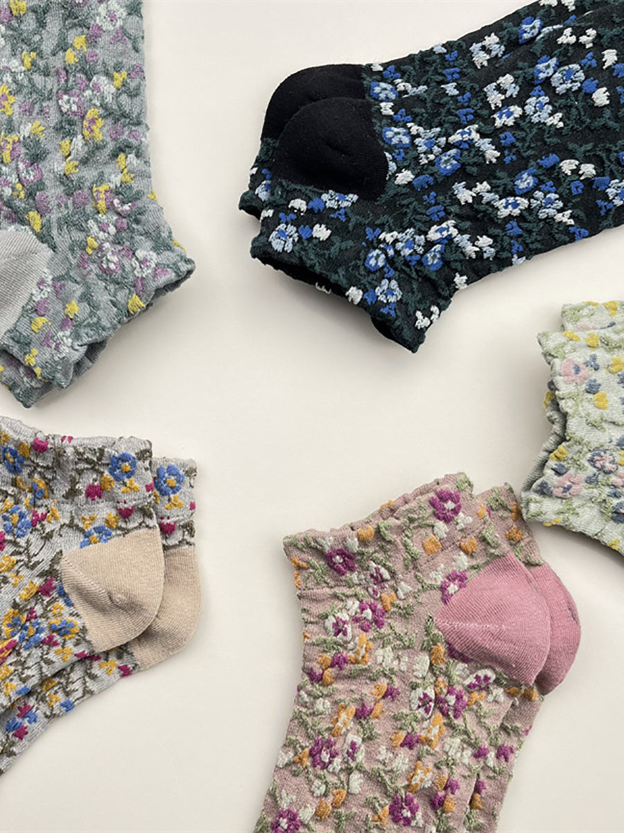 5 Pairs Women Artsy Floral Embossing Short Socks