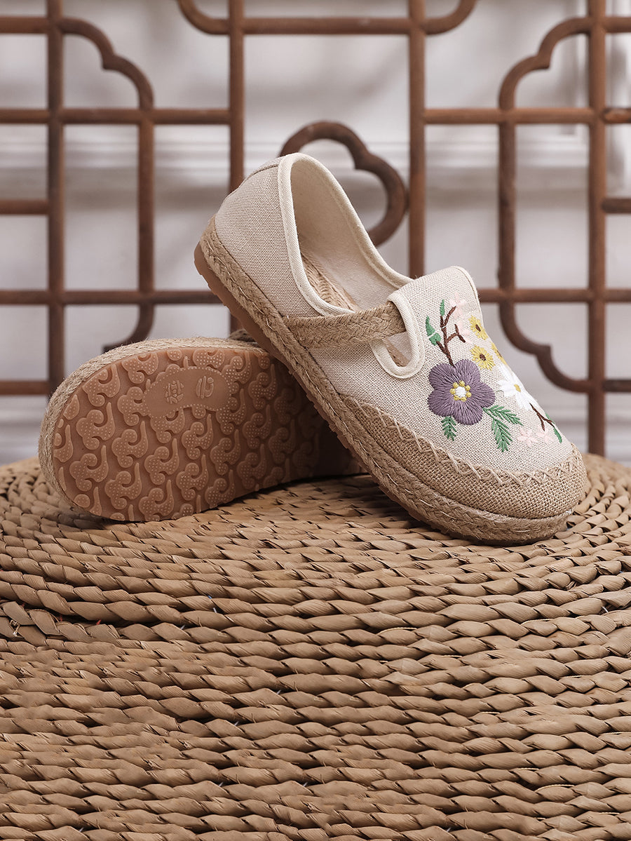 Women Summer Artsy Embroidery Flat Cotton Shoes