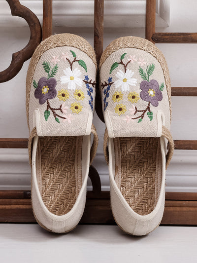 Women Summer Artsy Embroidery Flat Cotton Shoes
