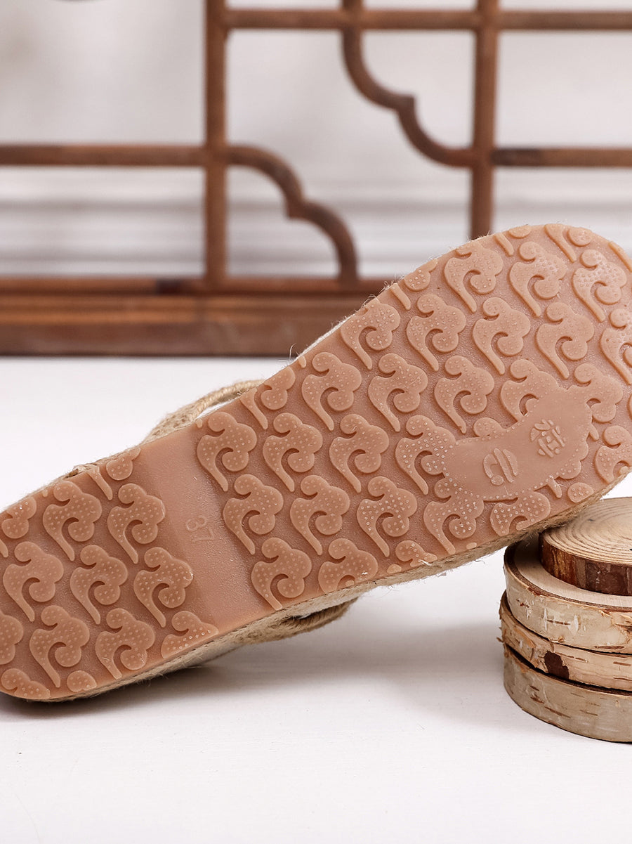 Women Summer Artsy Embroidery Flat Cotton Shoes