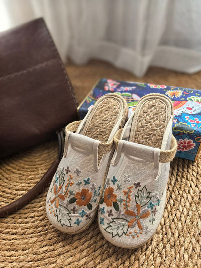Women Summer Artsy Flower Embroidery Flat Slippers