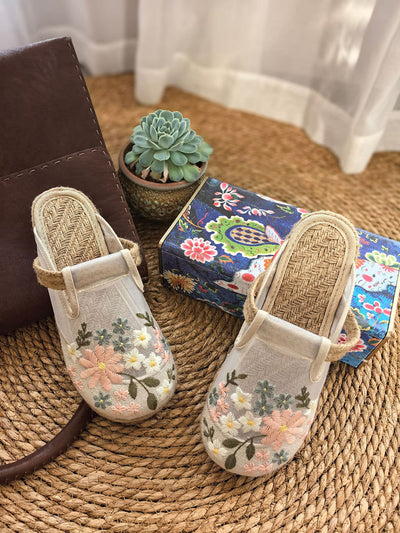 Women Summer Artsy Flower Embroidery Flat Slippers