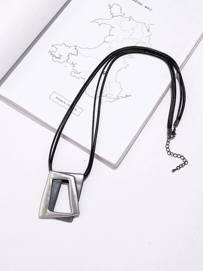 Women Fashion Geometric Alloy Necklace
