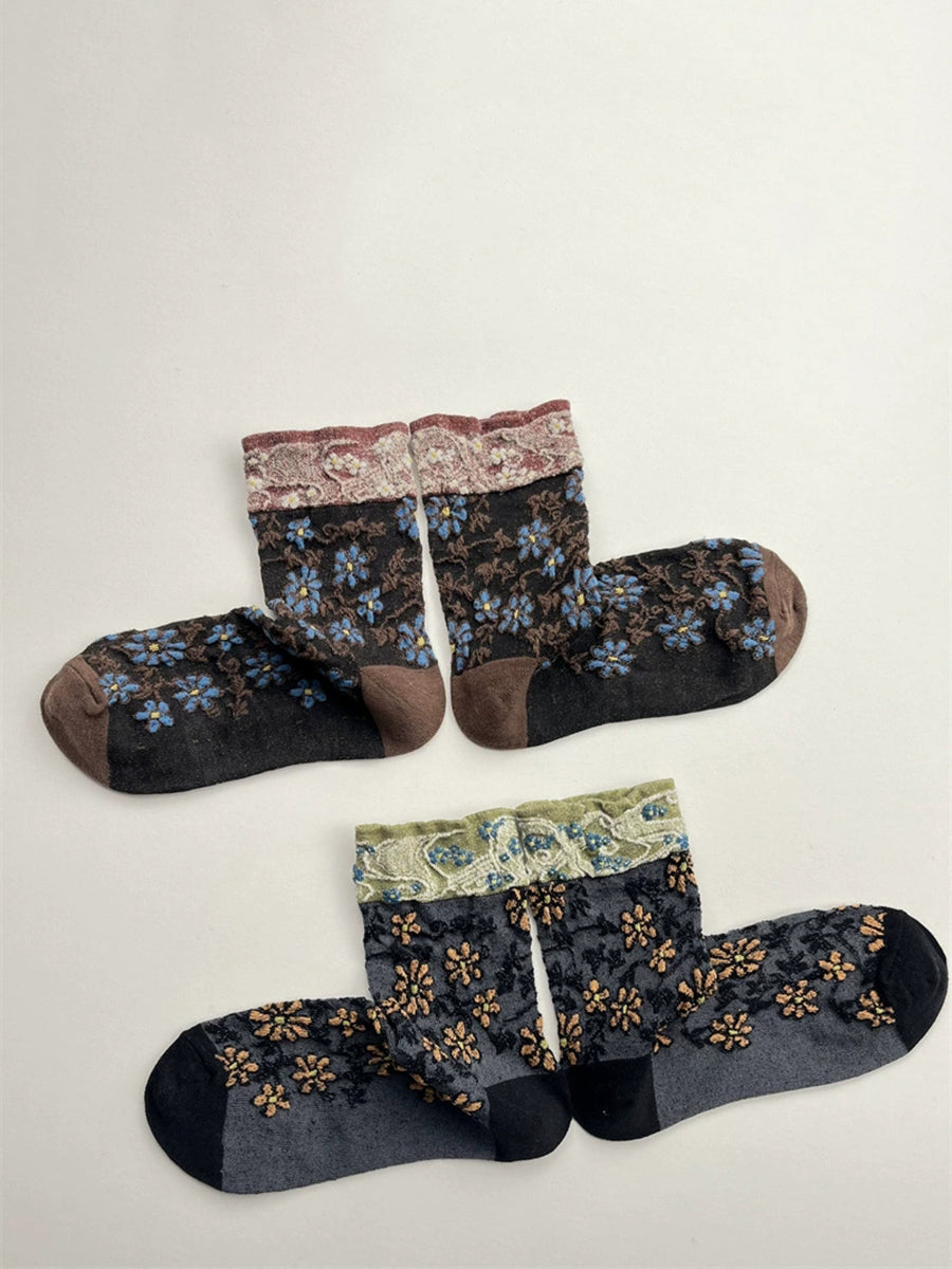 5 Pairs Women Ethnic Flower Embossing Cotton Socks