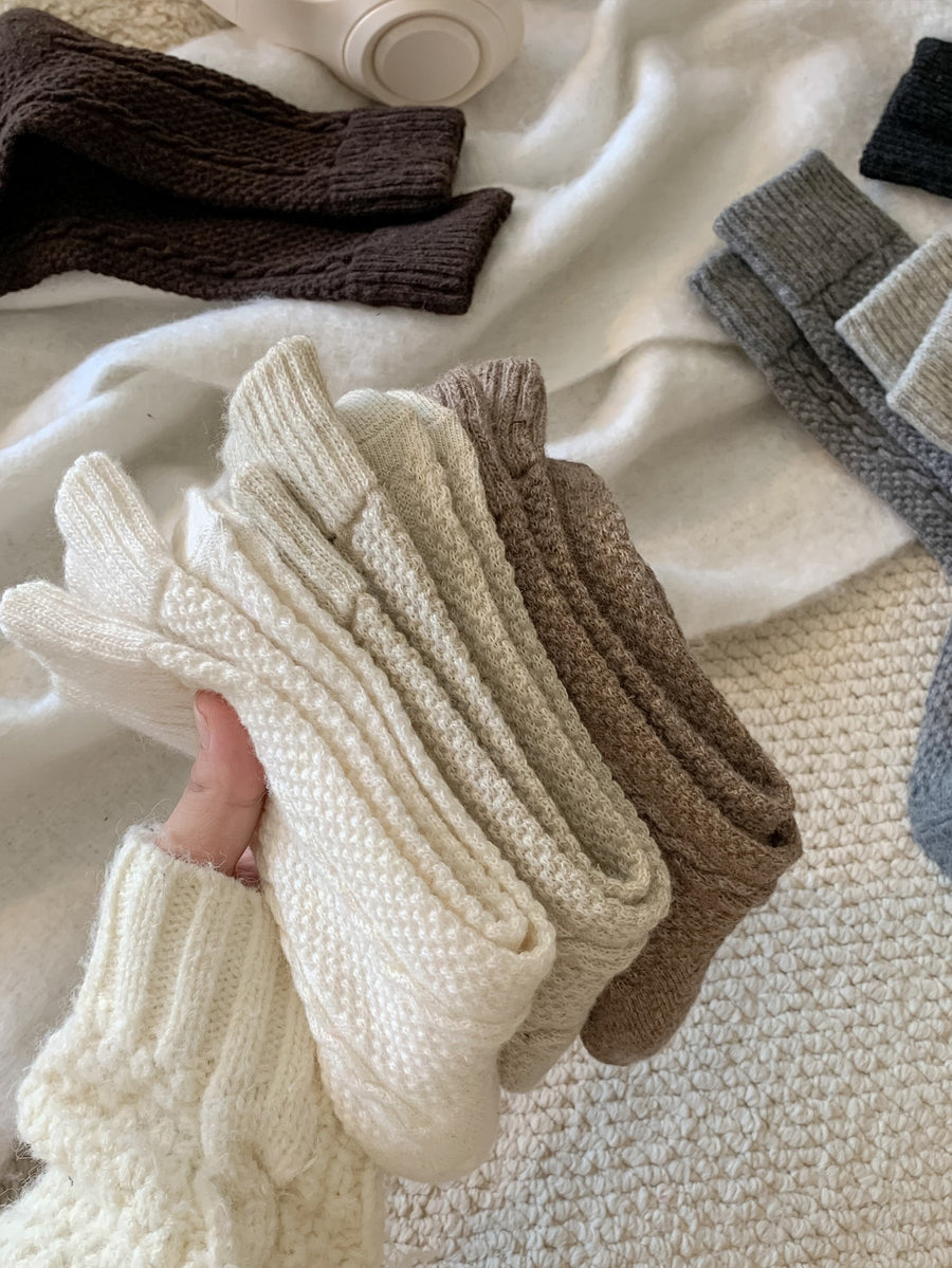 8 Pairs Women Artsy Casual Jacquard Socks