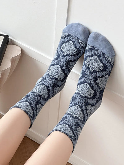 5 Pairs Women Artsy Flower Embossing Mid-Heel Socks