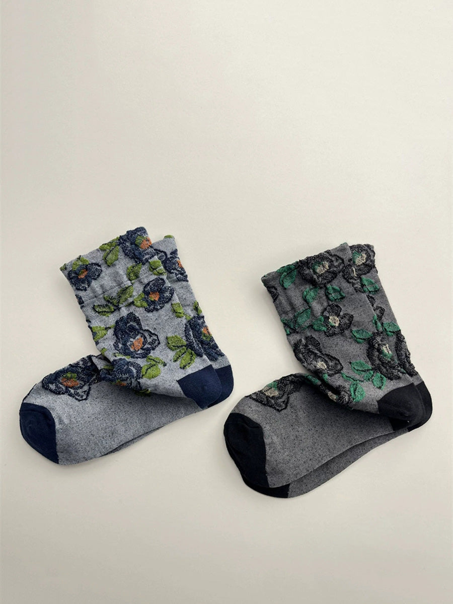 5 Pairs Women Autumn Artsy Flower Embossing Cotton Socks