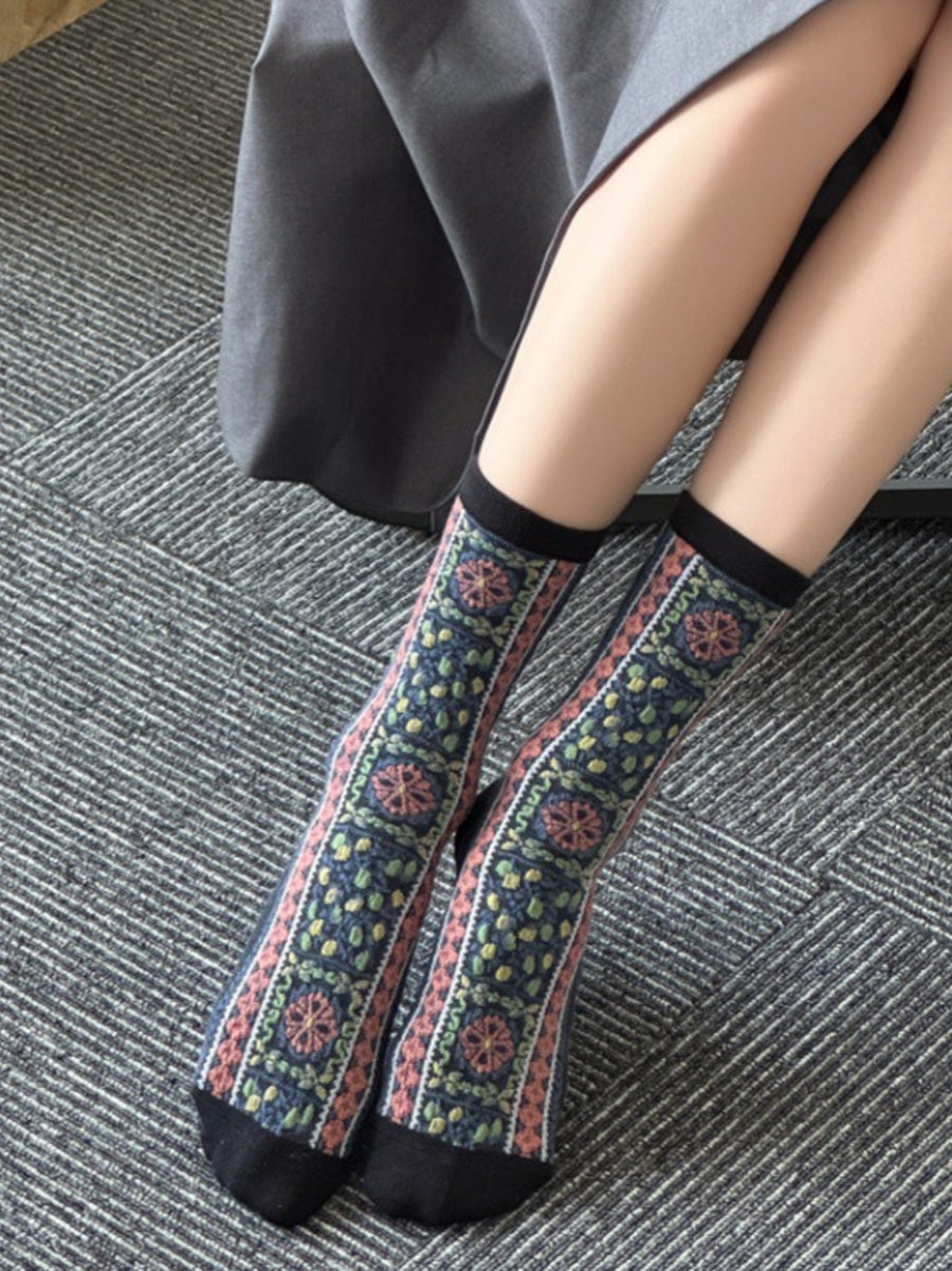 5 Pairs Women Vintage Flower Jacquad Socks