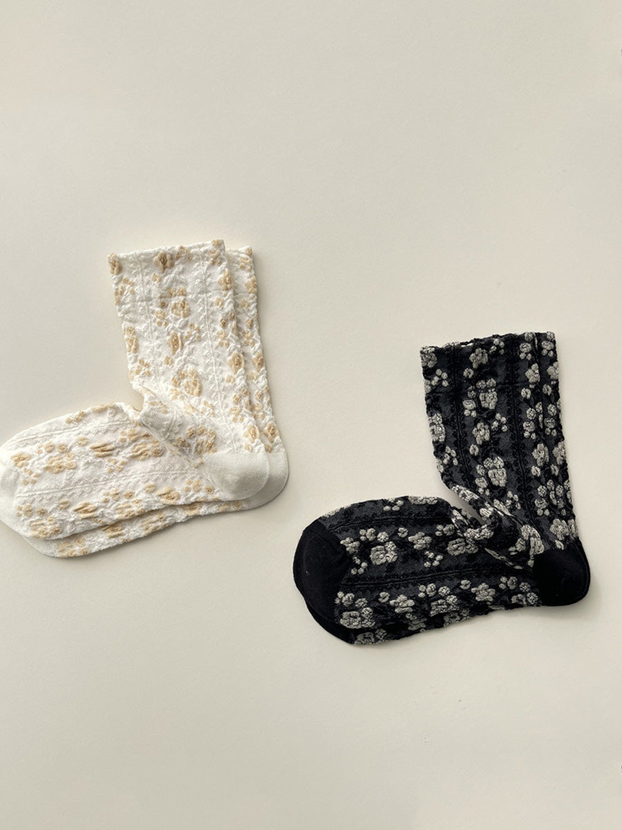 5 Pairs Women Artsy Flower Embossment Cotton Socks