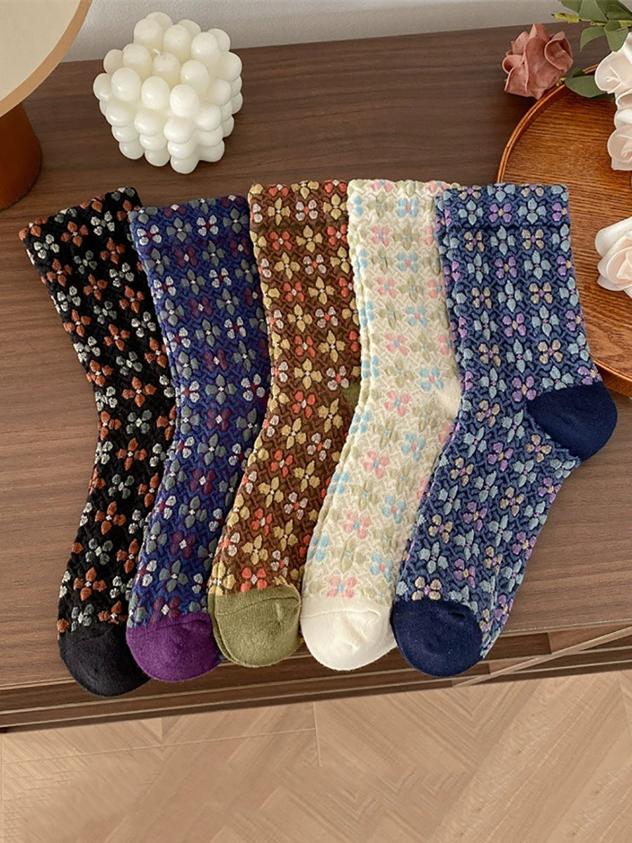 5 Pairs Women Vintage Floral Embossing Cotton Socks