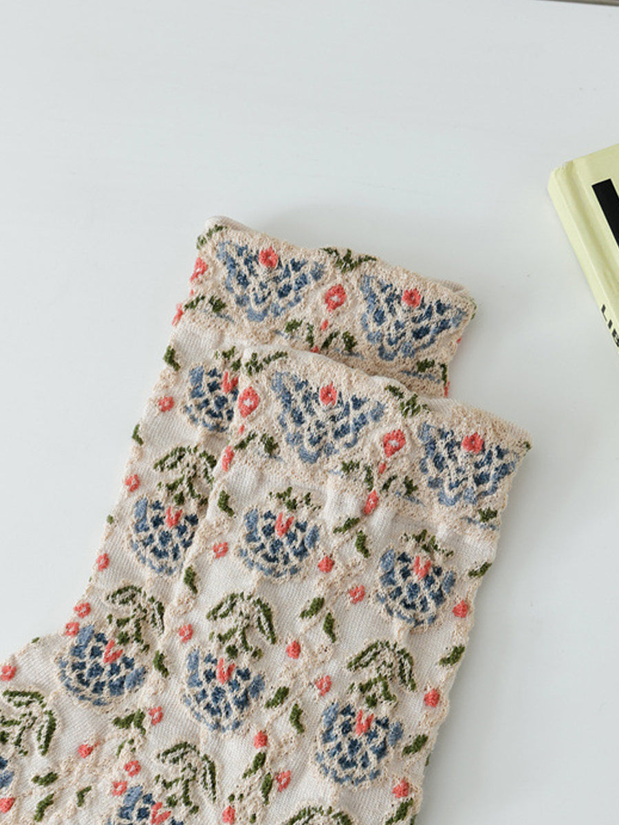 5 Pairs Women Winter Flower Embossing Socks