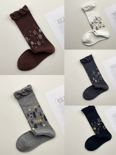 Women Artsy Flower Mid-Heel Cotton Socks