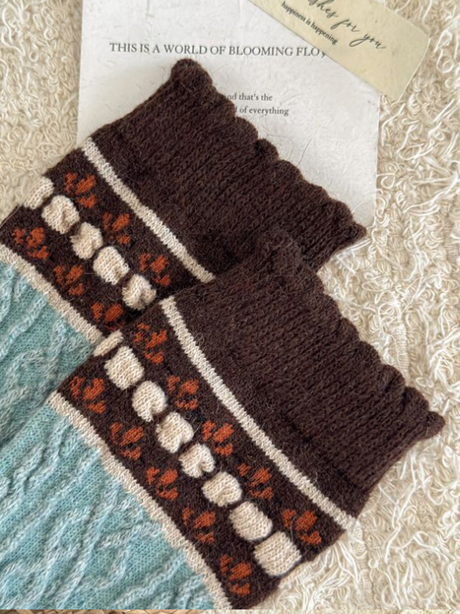 4 Pairs Women Winter Vintage Flower Plaid Socks