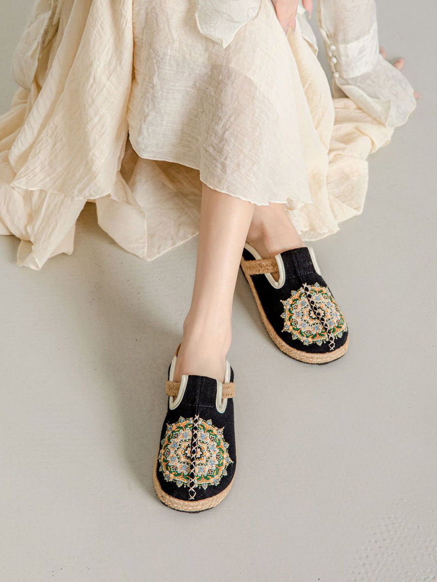 Women Summer Flower Embroidery Linen Slippers