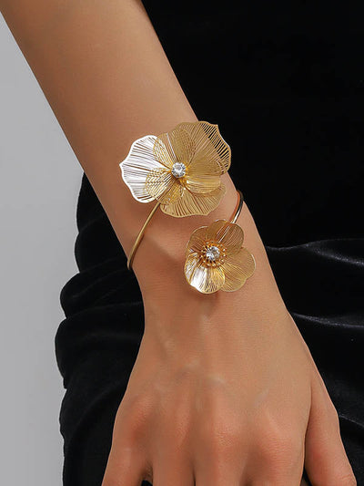 Flower Shape Hollow Solid Color Bracelet Accessories + Necklaces Accessories Two Pieces