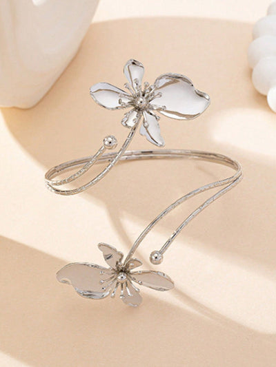 Adjustable Flower Shape Hollow Armlet Accessories