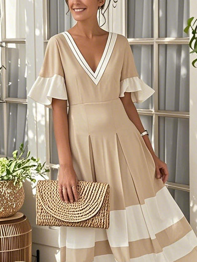 A-Line Flared Sleeves Contrast Color Pleated V-Neck Maxi Dresses