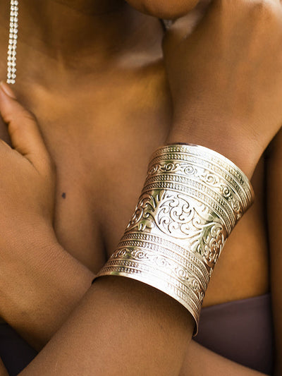 Carved Pattern Geometric Solid Color Bracelet Accessories