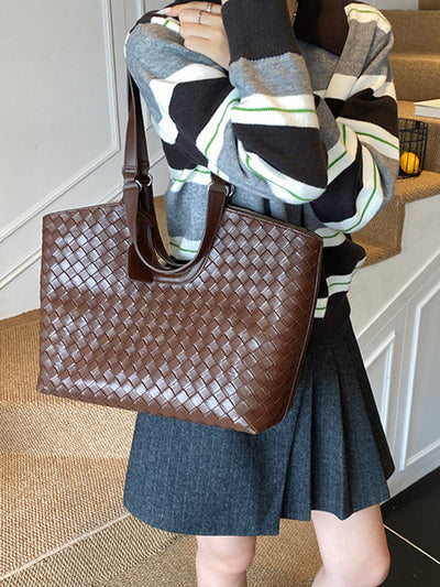 Split-Joint Shoulder Bags