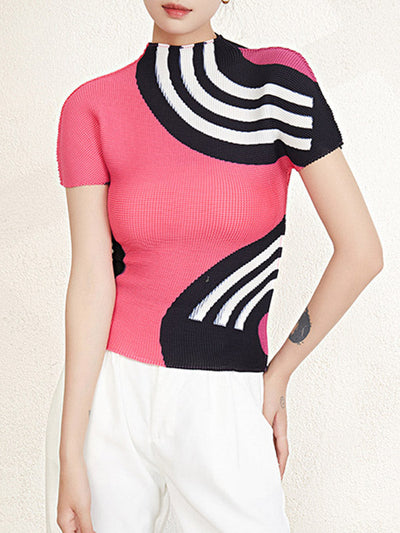 Short Sleeves Contrast Color Printed Mock Neck T-Shirts Tops