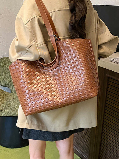 Split-Joint Shoulder Bags