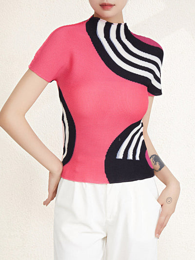 Short Sleeves Contrast Color Printed Mock Neck T-Shirts Tops