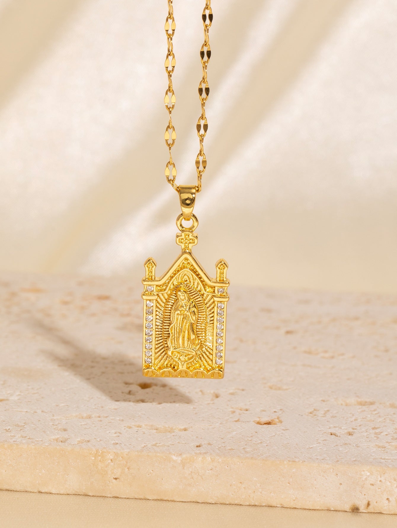 Copper Plating Virgin Mary Zircon Pendant Necklace