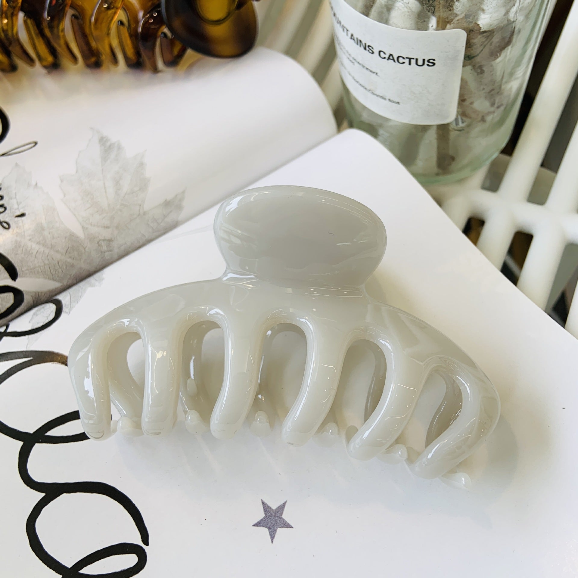 Women's Simple Style Color Block Acetic acid sheets Polishing Hair Claws