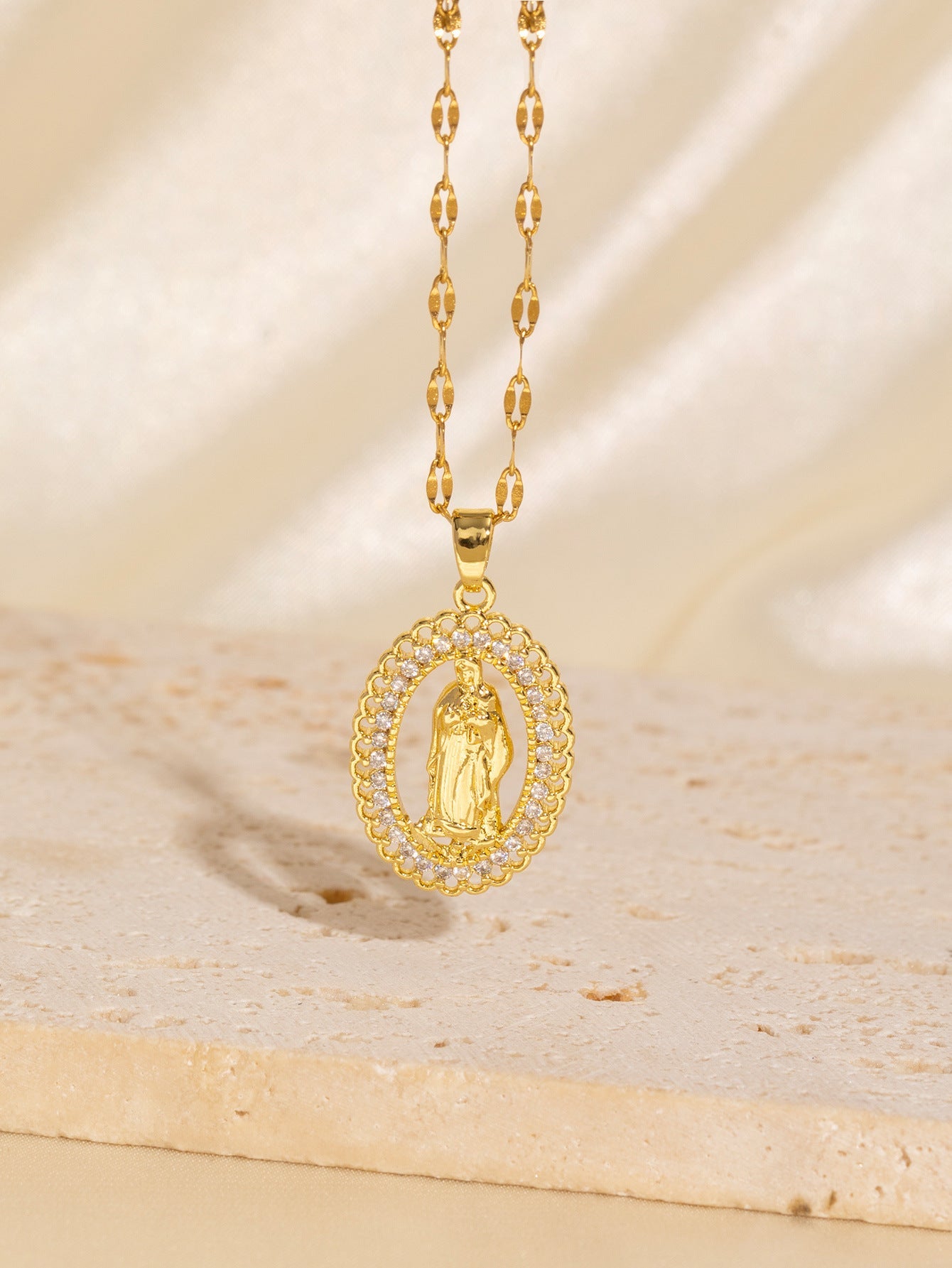 Copper Plating Virgin Mary Zircon Pendant Necklace