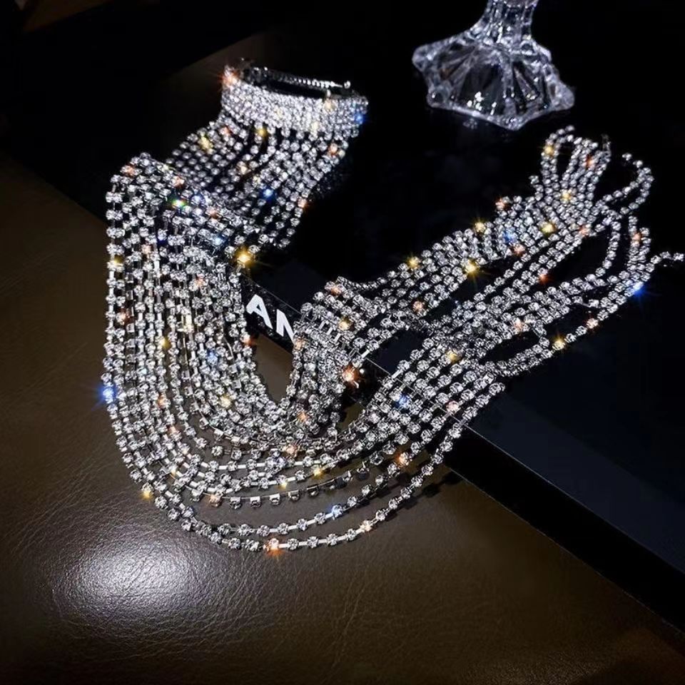 Women's Elegant Glam Tassel Alloy Rhinestone Plating Hair Clip