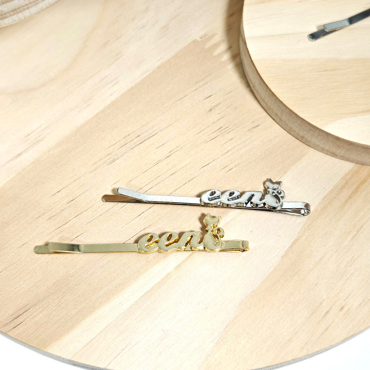 Women's Simple Style Classic Style Letter Alloy Plating Hair Clip