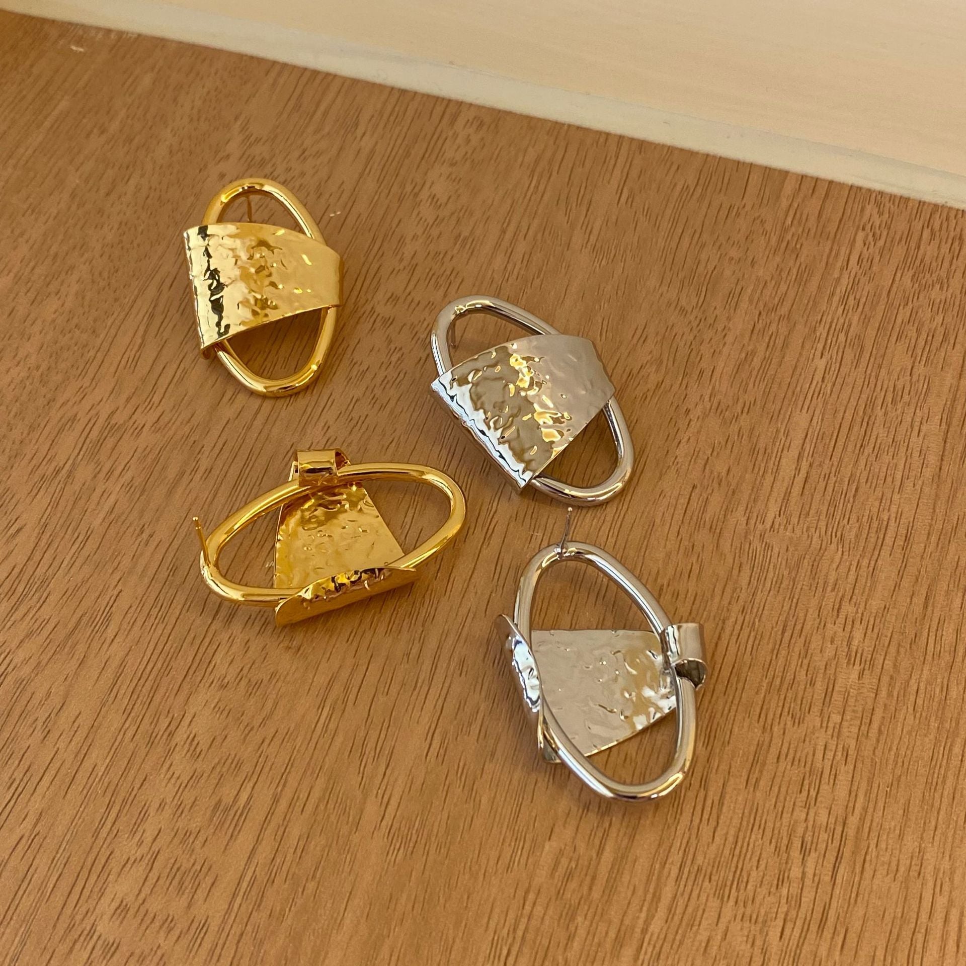 1 Pair Casual Simple Style Geometric Hollow Out Copper Ear Studs