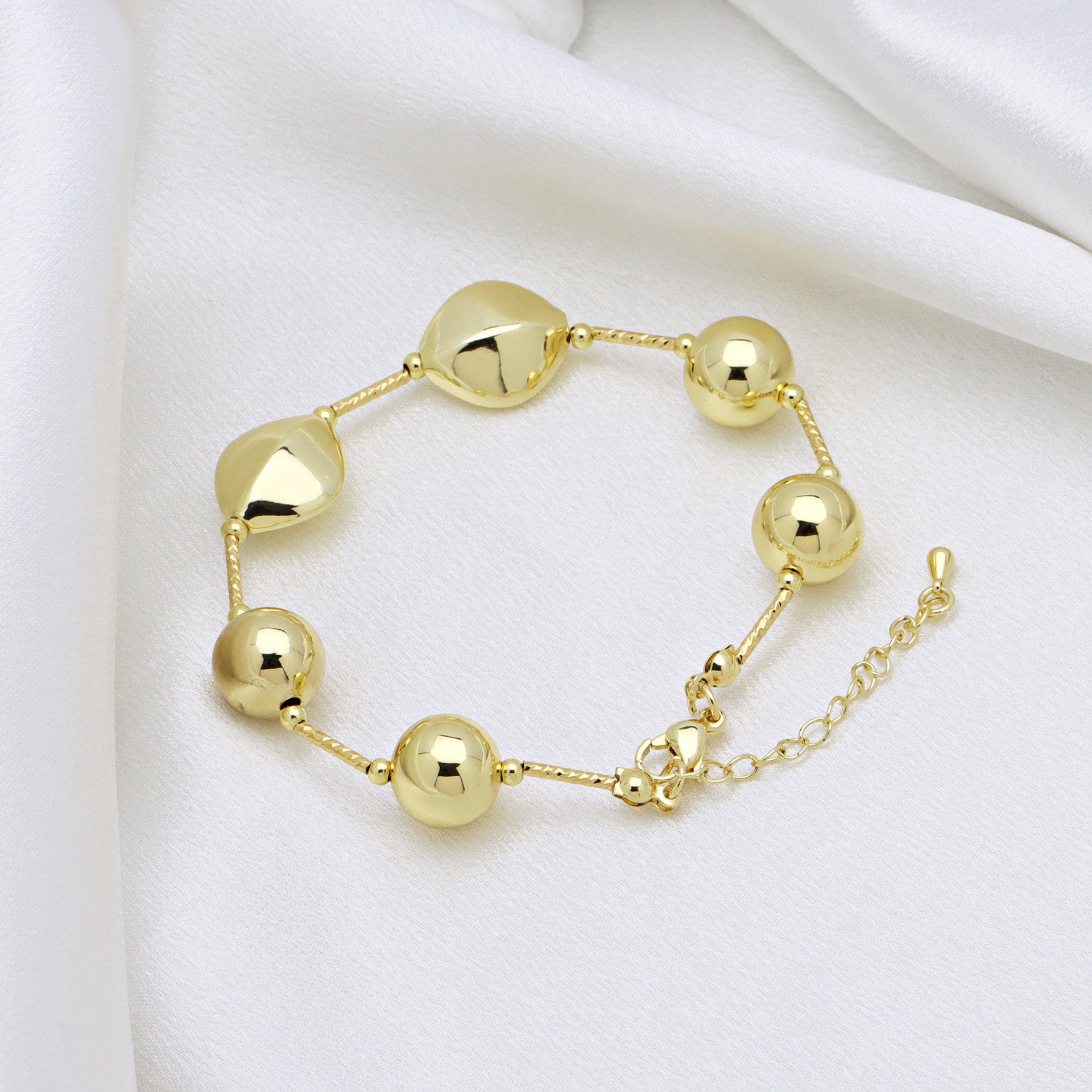 Copper 18K Gold Plated Plating Geometric Solid Color Bracelets