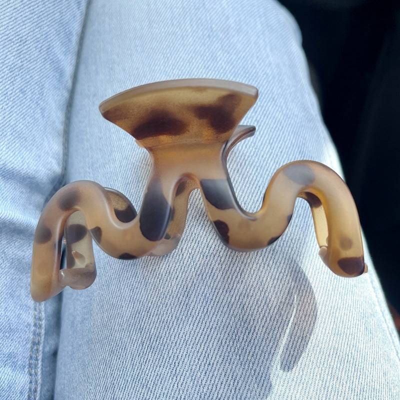 fashion geometric leopard plastic hollow out hair claws