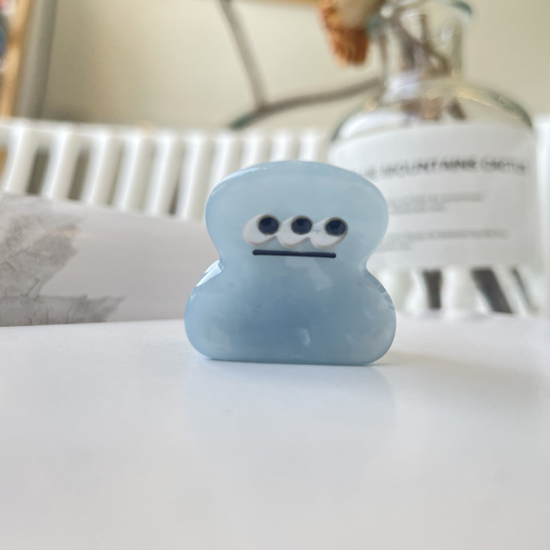 Women's Cute Cartoon Acetic acid sheets Hair Claws