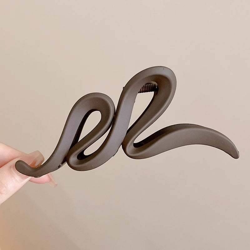 Cute love grab clip girl 2025 new popular high-end disc hair shark clip hairpin hair card headdress