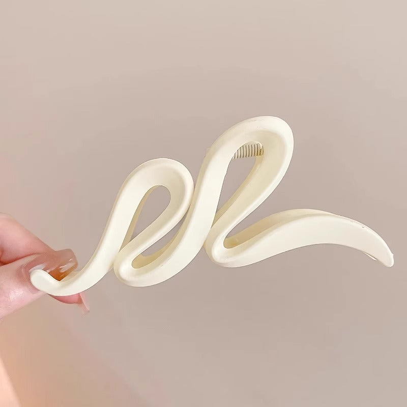 Cute love grab clip girl 2025 new popular high-end disc hair shark clip hairpin hair card headdress