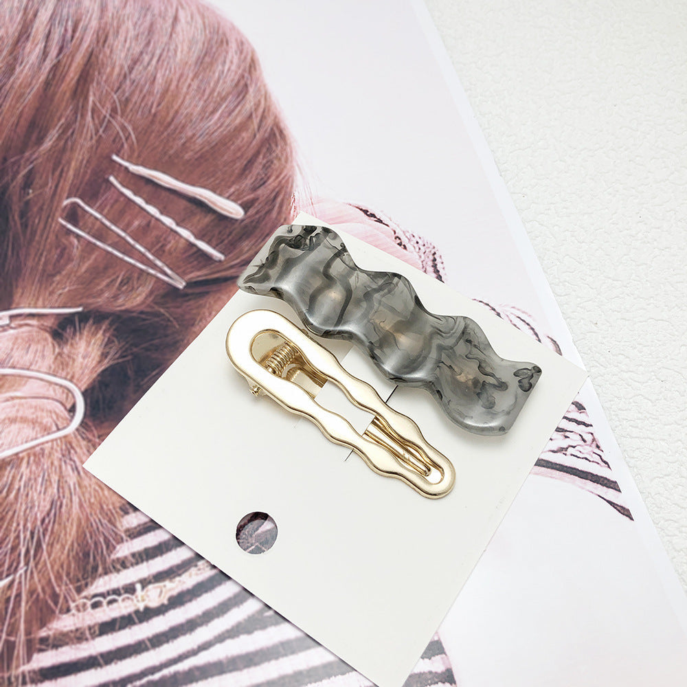 Women's Simple Style Classic Style Solid Color Alloy Plastic Tassel Hair Clip