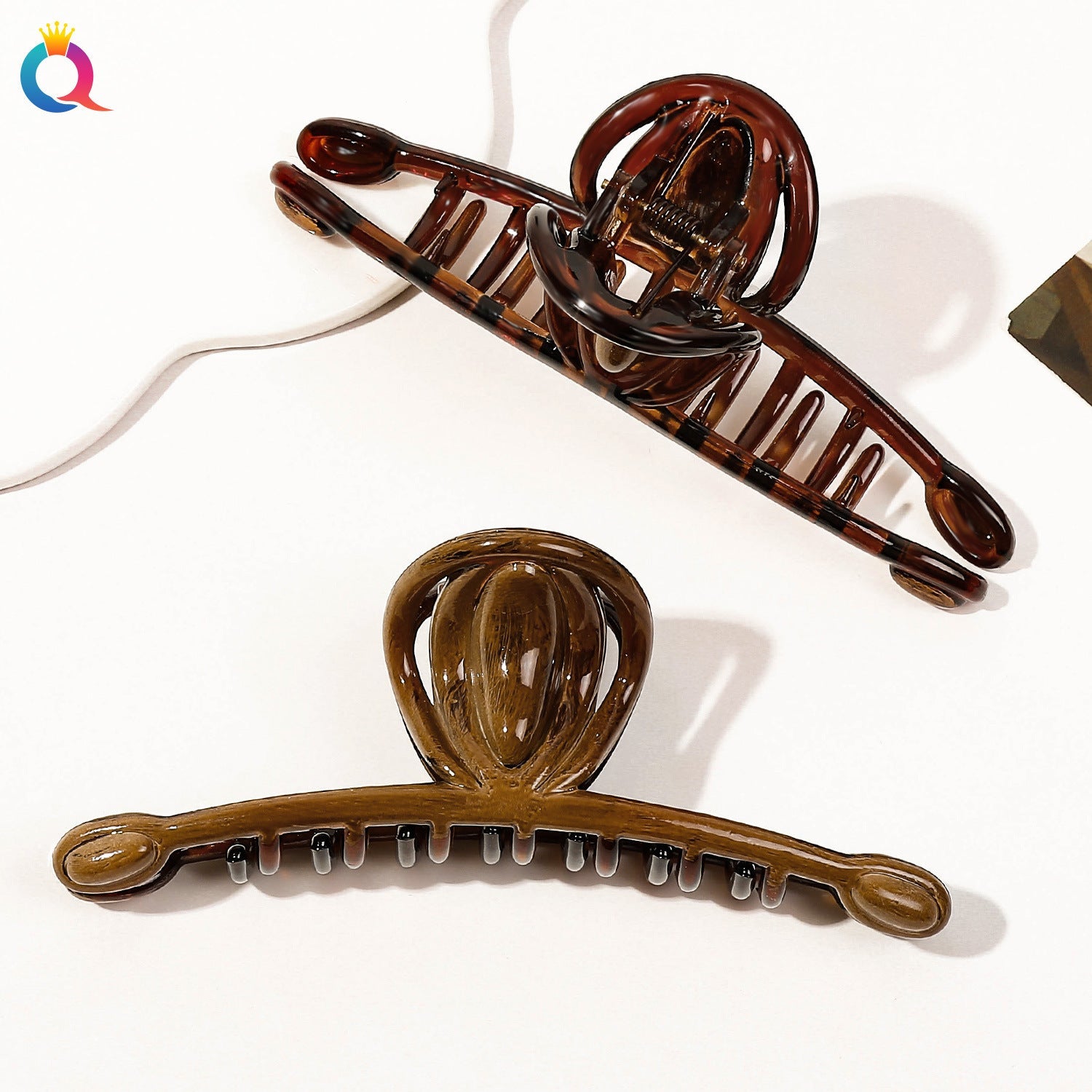 Women's Sweet Simple Style Geometric Plastic Hair Claws