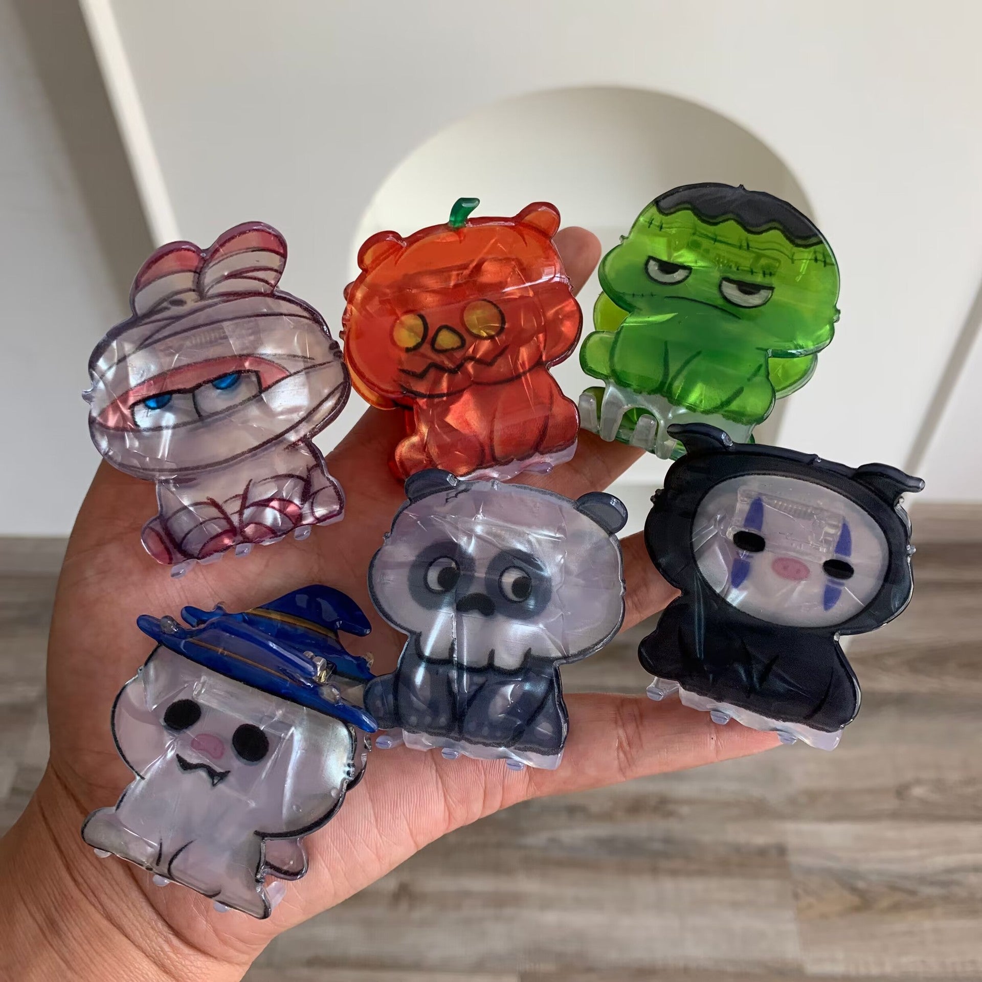 Halloween Little Ghost Acrylic Jaw Clip Niche Creative Design Small and Medium Hair Claw Shark Clip New Hair Accessories