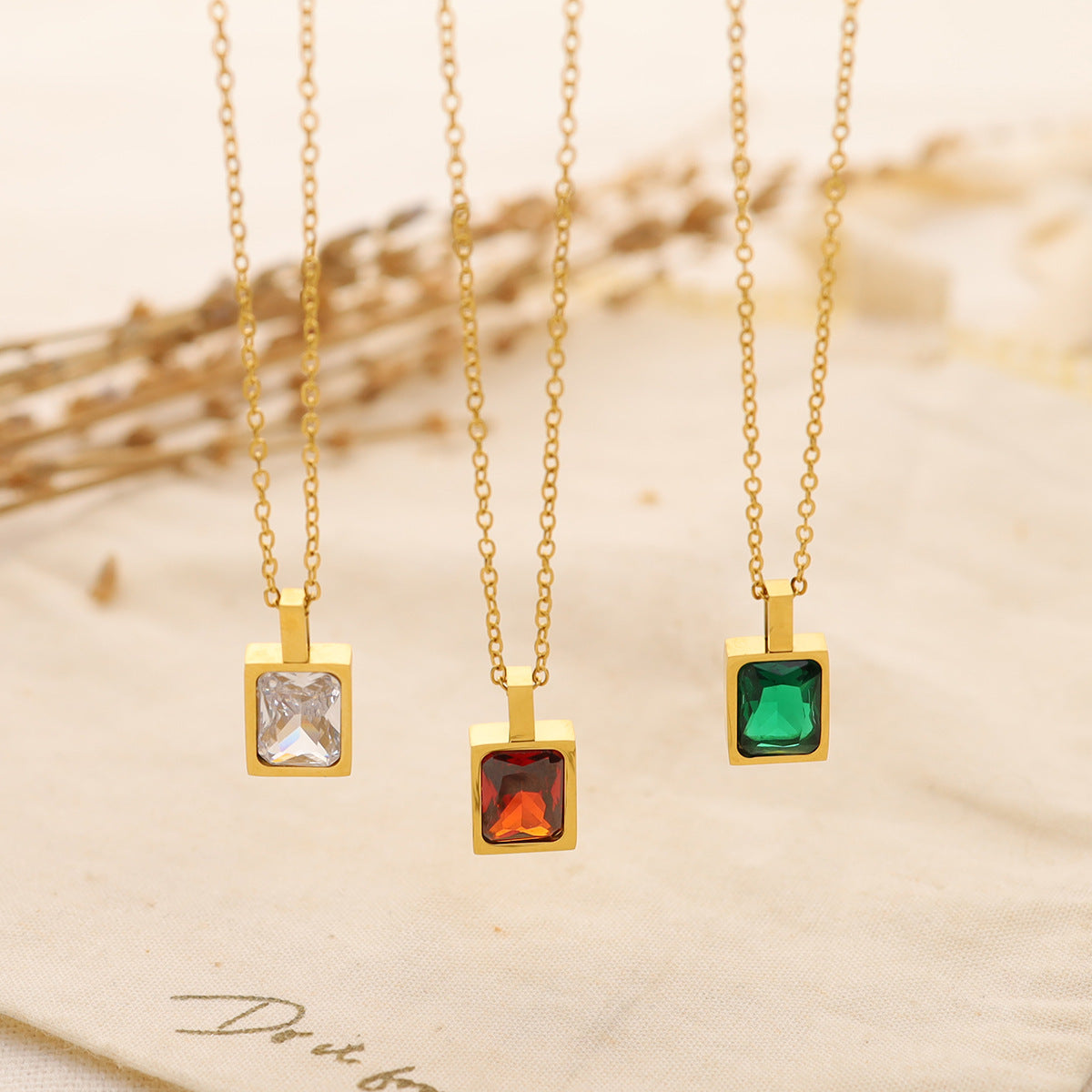 Jewelry Elegant Lady Streetwear Geometric Square Titanium Steel Zircon Plating Inlay Pendant Necklace